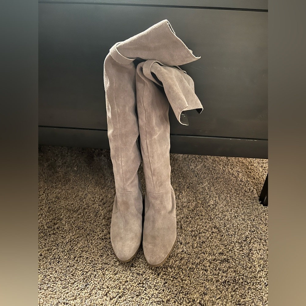 Never worn Sole Society Erika OTK boot in mushroom, size 9